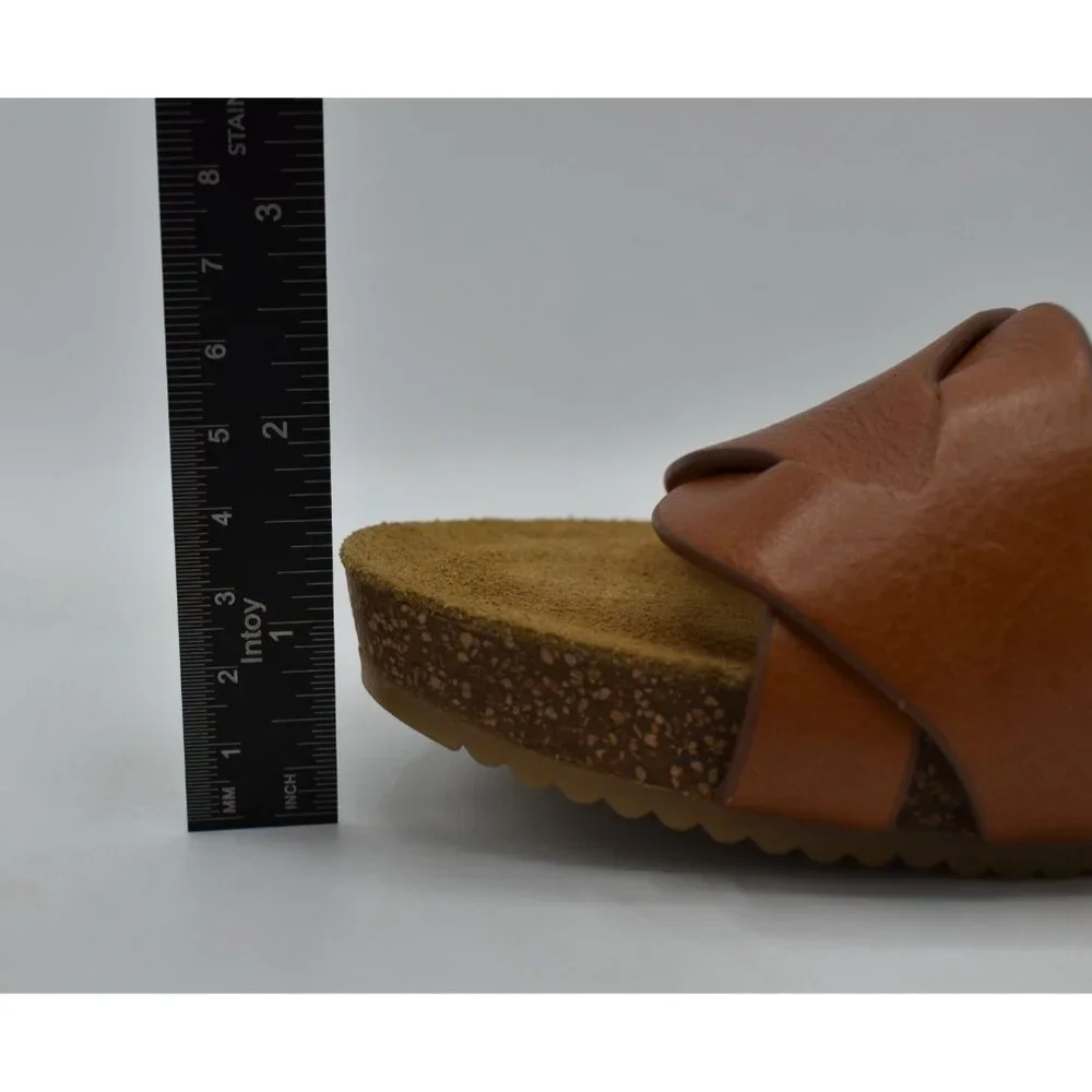 Comfortiva‎ Womens Size 9 Erena Luggage Leather Wedge Sandals Shoes